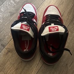 Chicago Dunk Low. Nike Shoes Men Size 10