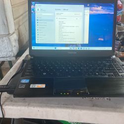 Toshiba Laptop  I5 Windows 11