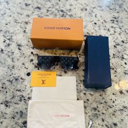 Louis Vuitton Sunglass