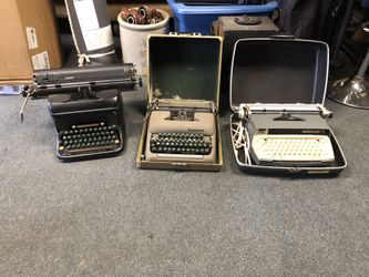 Smith - Corona Typewriters 