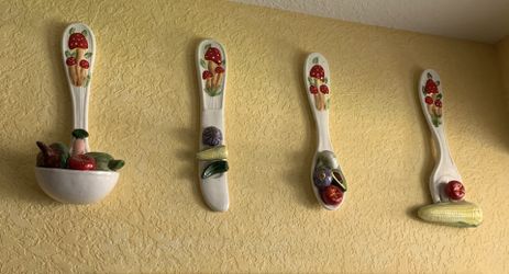 Besutiful Wall Decor