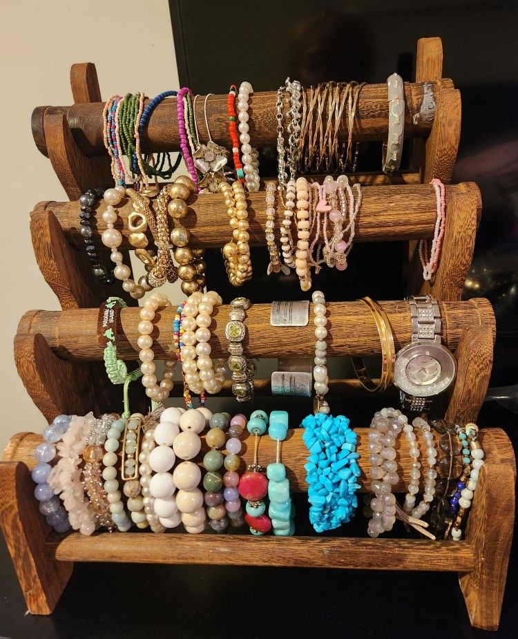 women's bracelets with holder 
