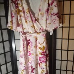 Short Sleeve Mid Length Dress