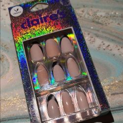 Claire's Elegant Nude French Tip Faux Nails - 24 PC Vegan Set with Black Tips