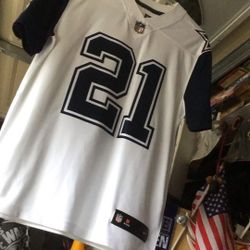Dallas Cowboys NFL Football Jersey Size M