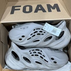 Adidas Yeezy Foam RNR (2024) MX Granite Size 11