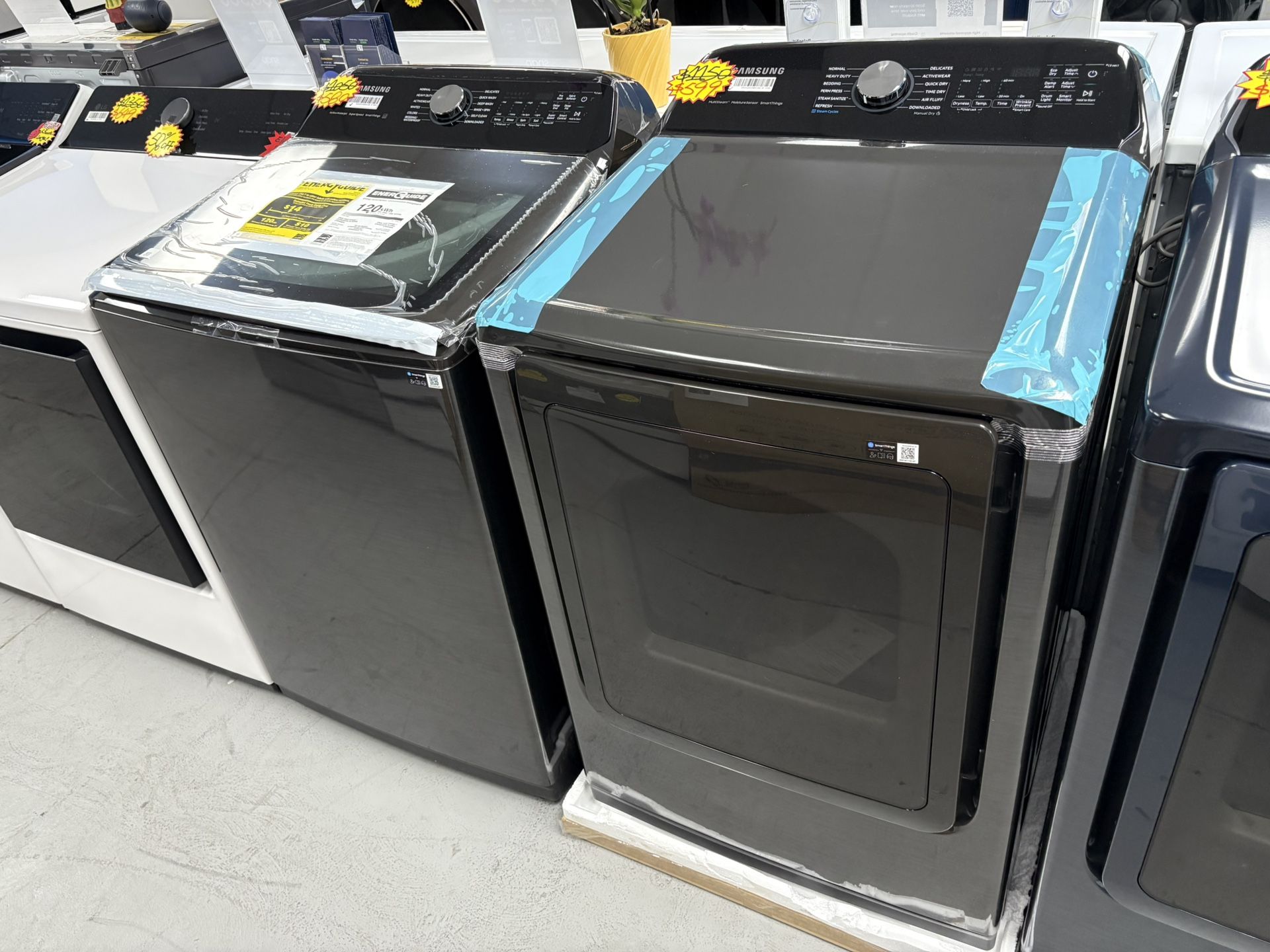 Brand New‼️Samsung Washer & Gas Dryer🔥