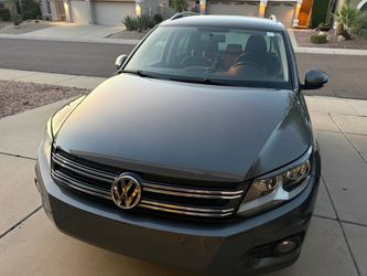 2014 VW Tiguan 2.0 T  SE 4 Motion SUV – $4,000