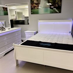 Gorgeous White Wood Timeless 5 Pc Bedroom Furniture Set W/ LED Light Now 50% Off 😱