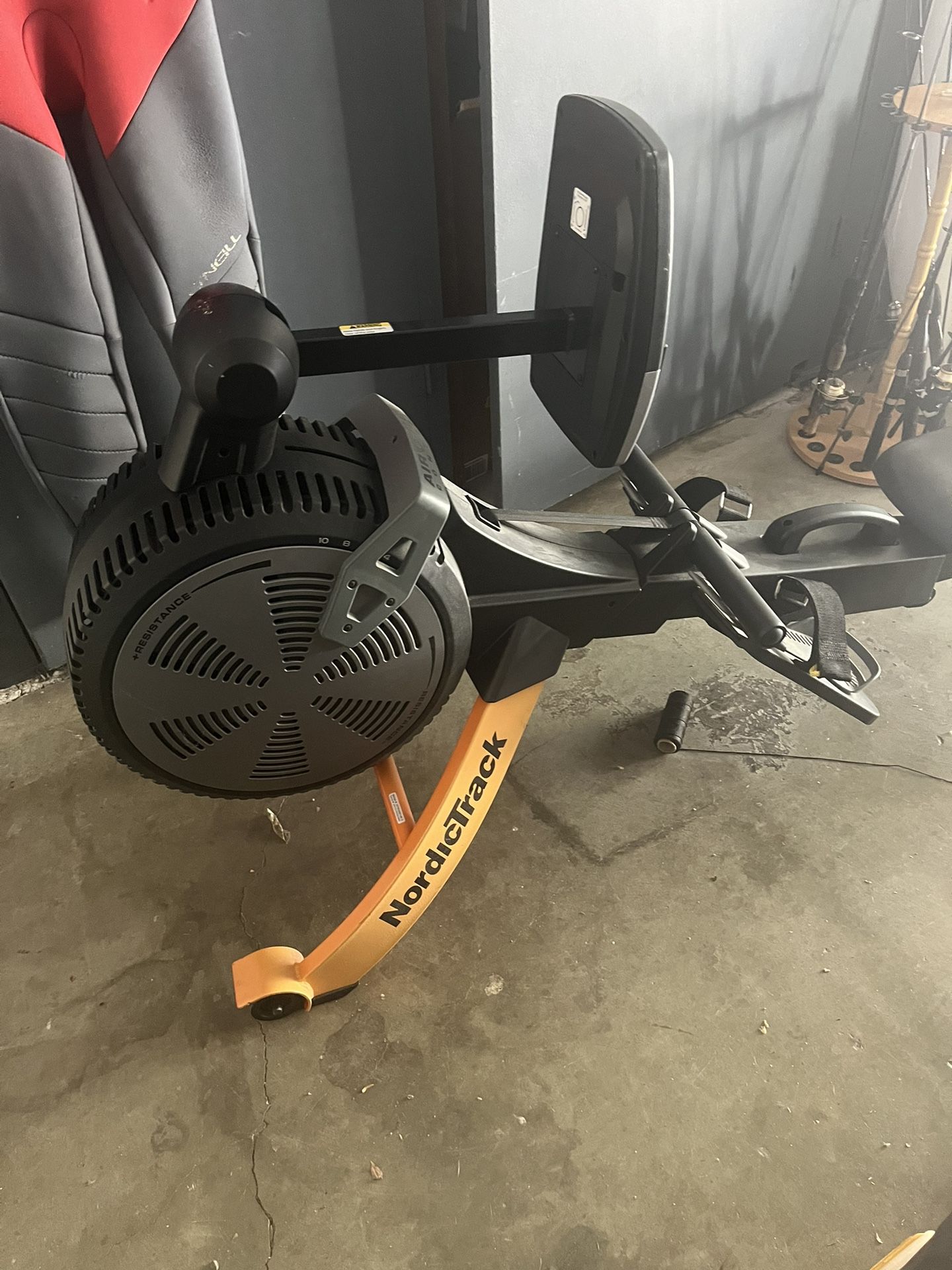 Rowing Machine 