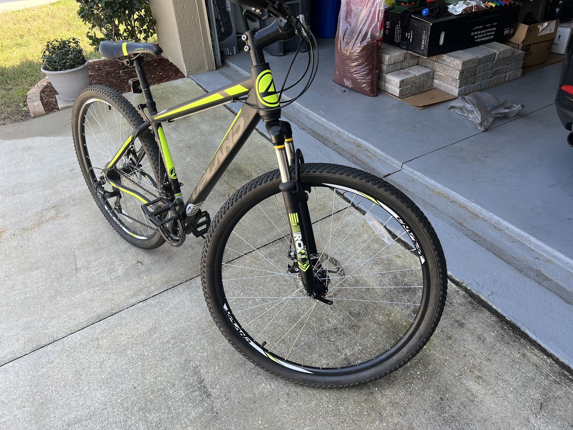 Upland Valor 7 Speed Bike Like New / Asking $110.00 Or Best Offer 