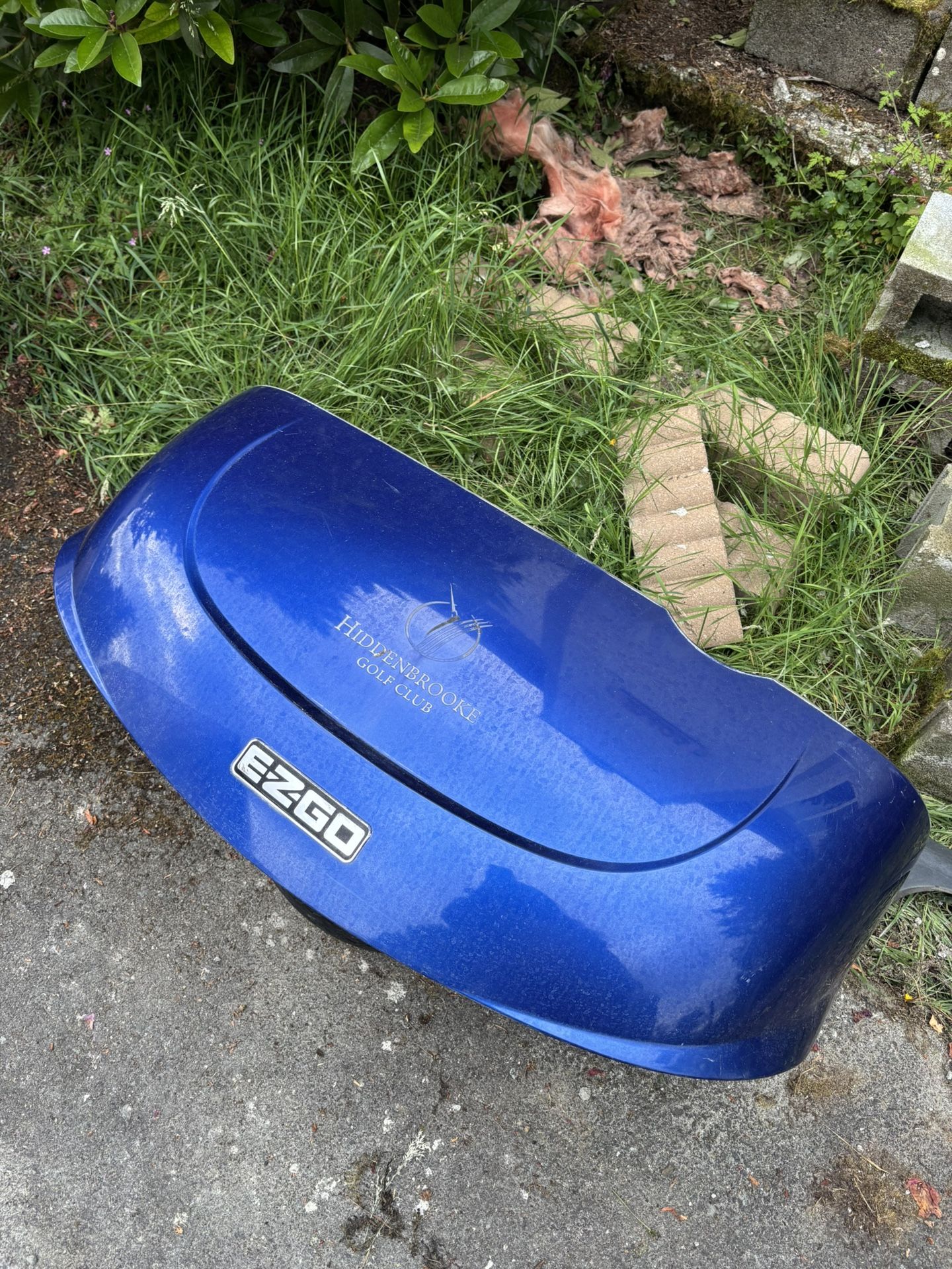 LOW PRICE MOVING- EZ GO GOLF CART BODY