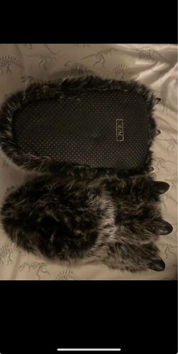 Claw Slippers