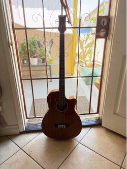 Dean acoustic bass