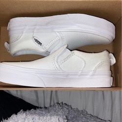 Brand New Vans Size 11 In Kids Lmk