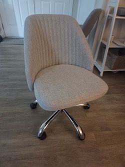 Desk chair