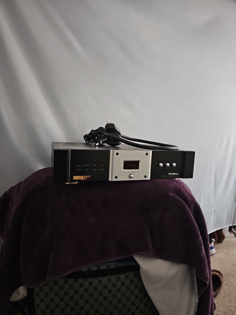 Monster HTS 3600 MKII Surge
Protector