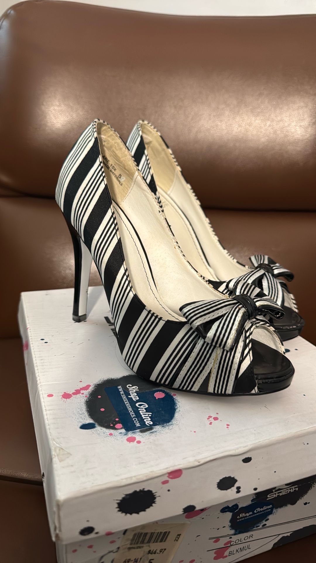 New Size 5 Black/white Heels