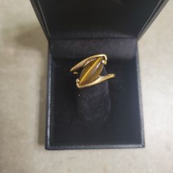 14 K Gold Ring.  Weight Is 2.6 Grams 