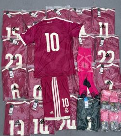 REAL MADRID SOCCER UNIFORM SETS – $40 EACH ⚽️ 20 complete uniform sets available! Each set includes: • Jersey • Shorts • Number • Socks 📦 Ready fo