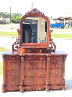 DRESSER WITH MIRROR