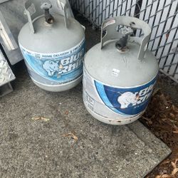 Full Propane Tanks 