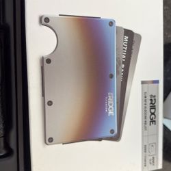 Th Ridge Wallet -Titanium (new)