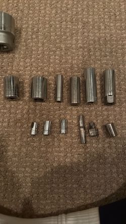 Craftsman 12-Piece Socket Lot – SAE & Metric – USA-Made Assortment