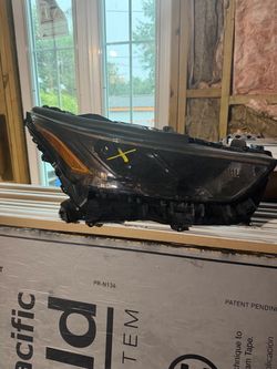 2021 Toyota Highlander headlight