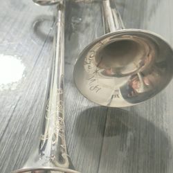 TROMPETA  PROFECIONAL SLICE TRIGER Y DOBLE CAMPANA