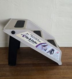 Telebrands Up & Under Doggy Steps;Folding Portable Pet Stairs;Cat/Dog; to 70 Lbs