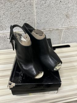 SE Boutique shoes for women 6.5 6$ cash