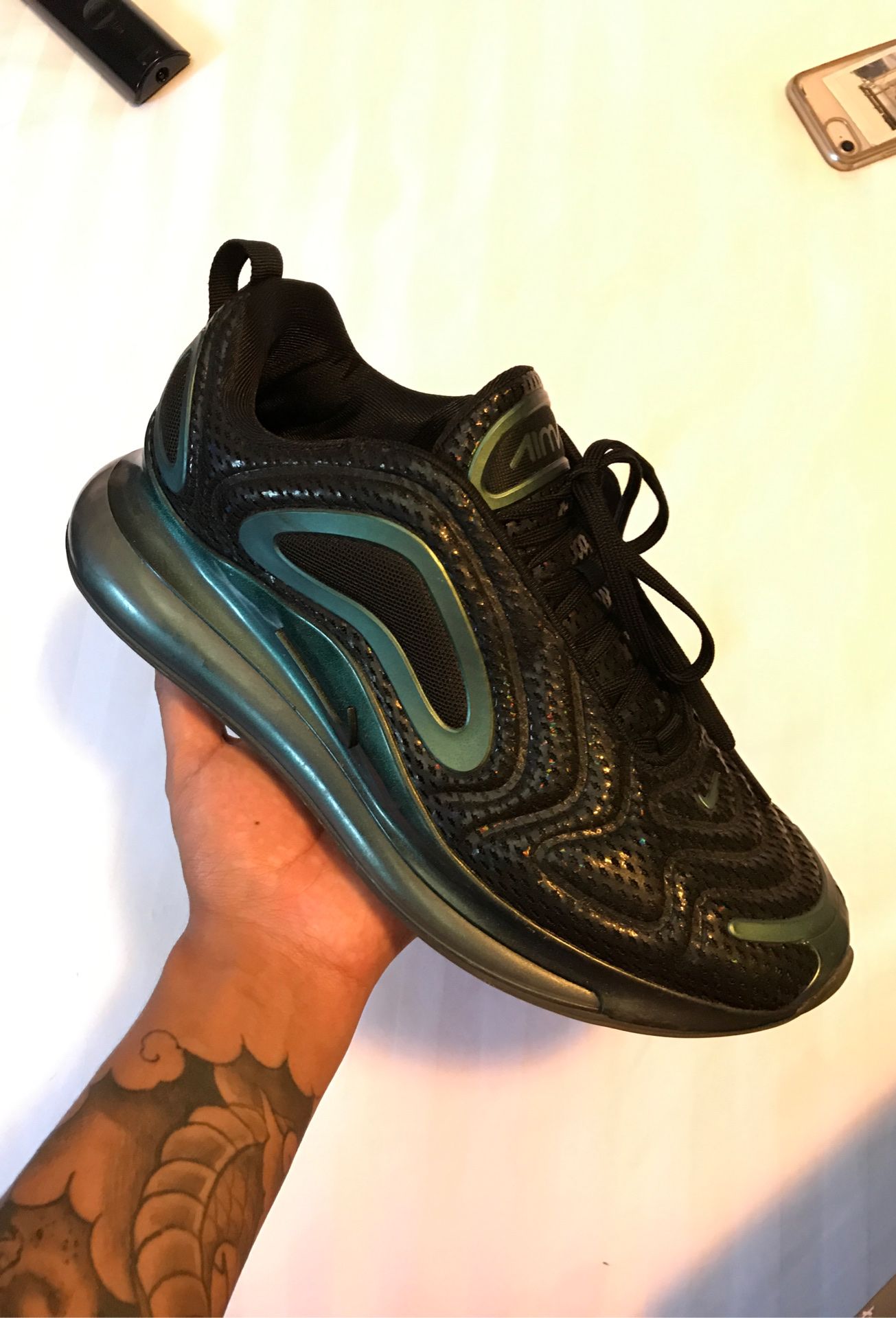 NIKE Air Max 720