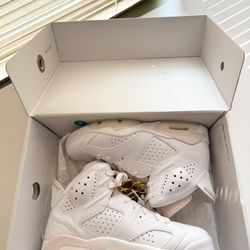 Wmns Air Jordan 6 retro (Size 8.5)