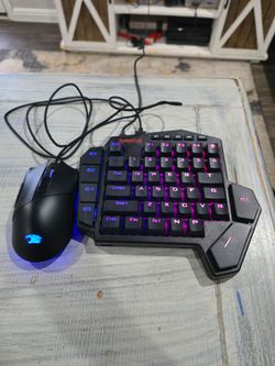 Redragon DITI RGB Mechanical One-Handed Gaming Keypad w/ 5 Macro Keys (K585RGB) ALSO INCLUDES GAMING MOUSE IBUYPOWER