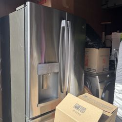 GE 22.1 cu. ft. Counter-Depth French Door Refrigerator, Stainless Steel