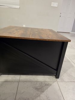 Rustic Farmhouse Lift-Top Coffee Table w/ Storage – MOVING SALE
