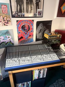 Mackie - 32 Onyx Analog Mixer