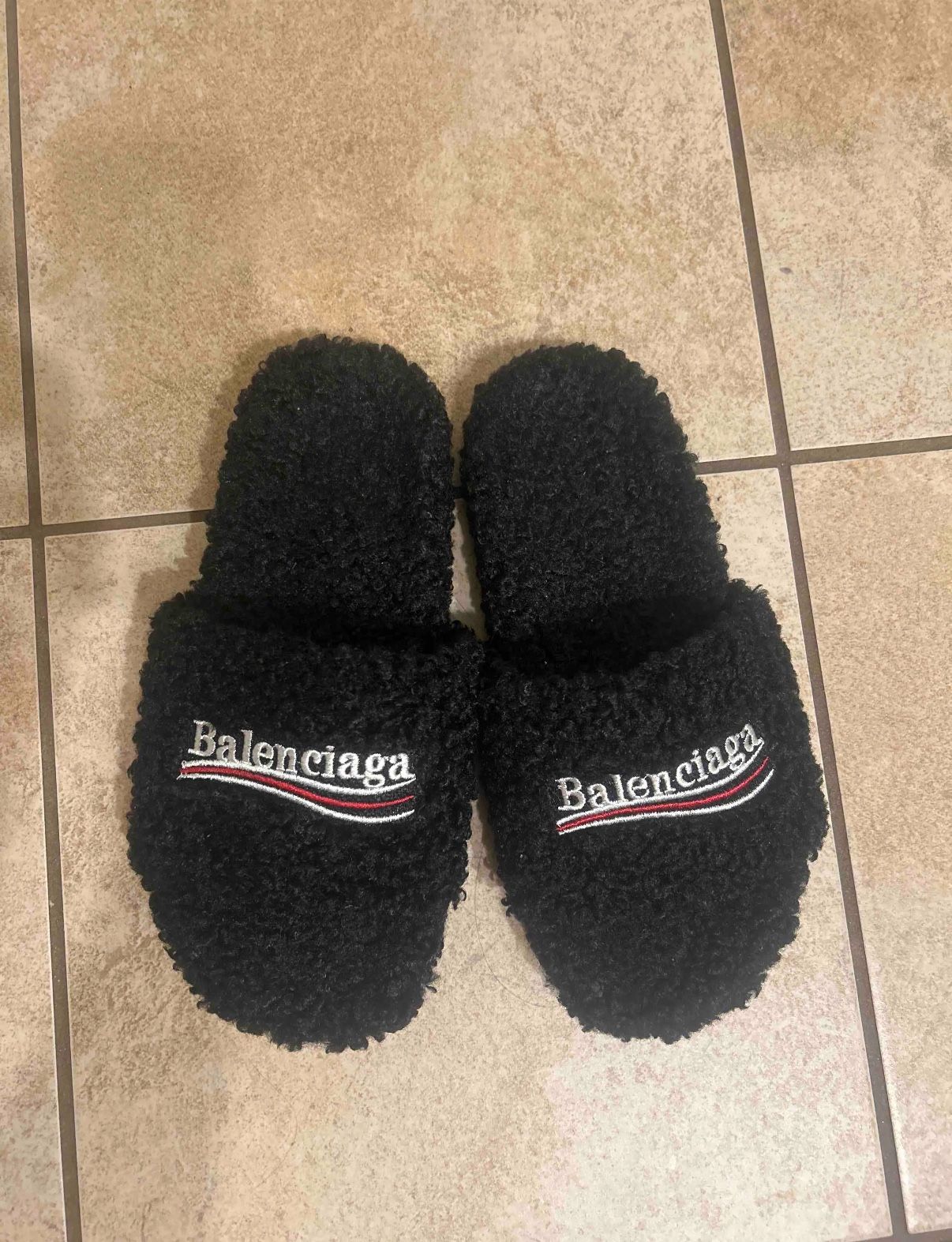 Designer Slides – Size 11 – Black – Clean Condition