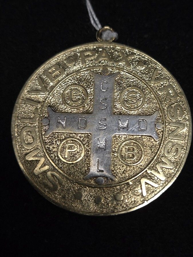 10k Gold Religious Pendant