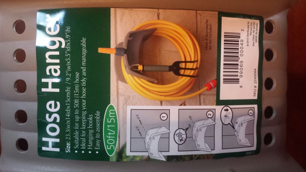 HOSE HANGER