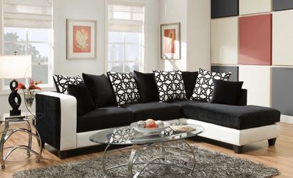 Plush Black & White Sectional w/ Accent Pillows