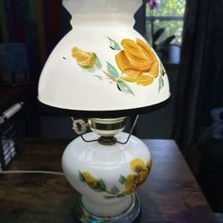 vintage electric "hurricane" or "parlor" lamp