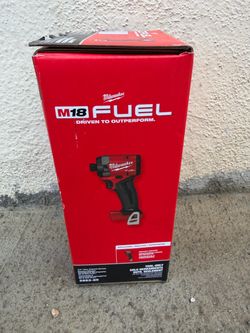 Milwaukee M18 impact driver