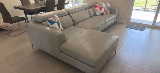 Sectional Couch (platinum) - Sophia Vergara