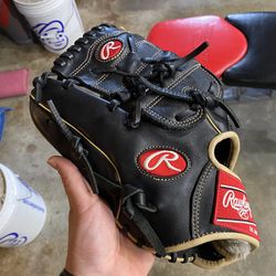 Rawlings Left Handed Glove 