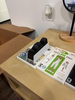 PS5 Controller Charger Dock - GameStop Brand