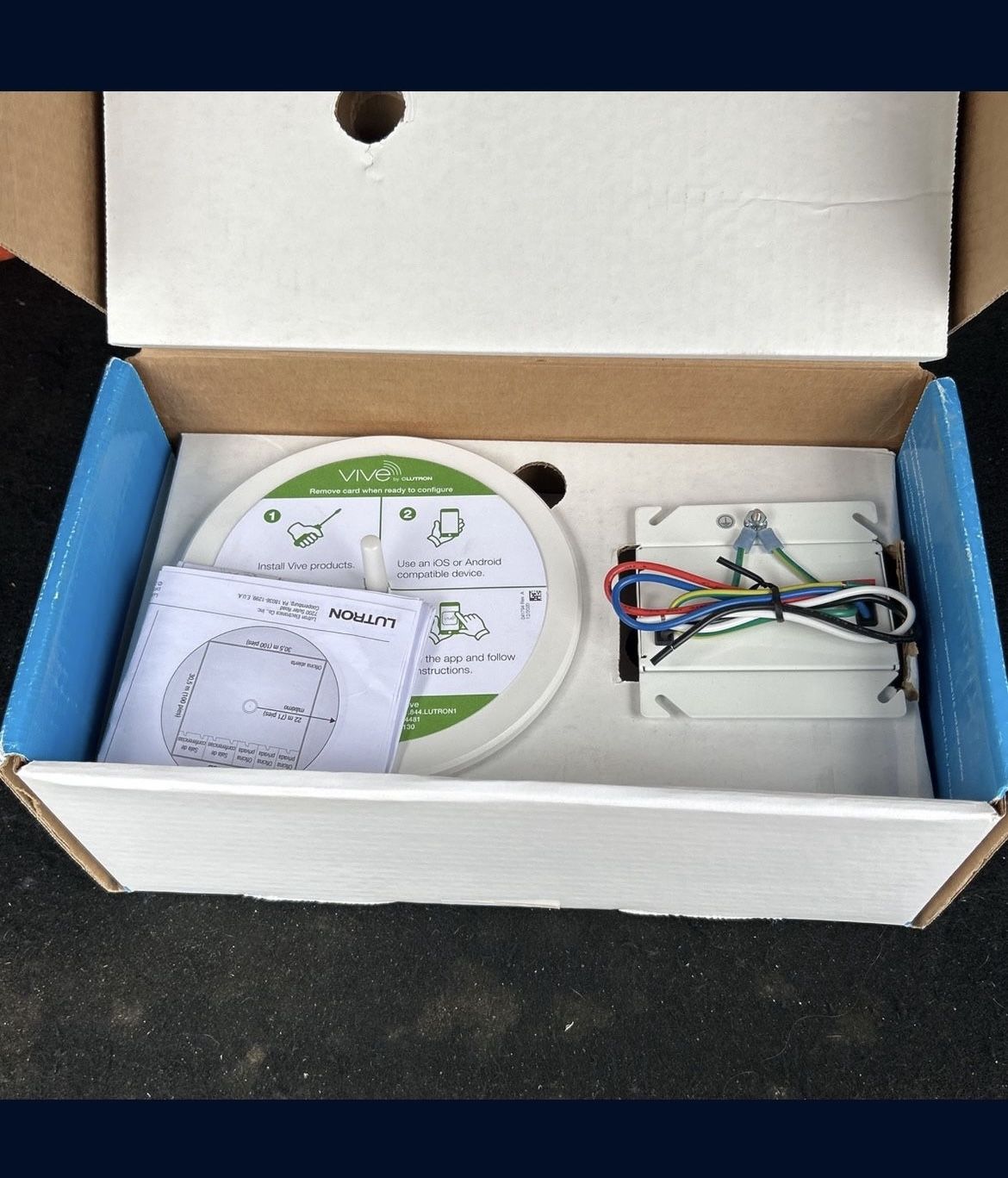 Lutron HJS-0-FM Vive hub