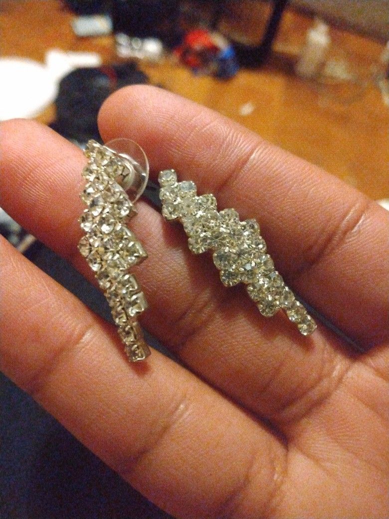 Diamonds Ear Ring