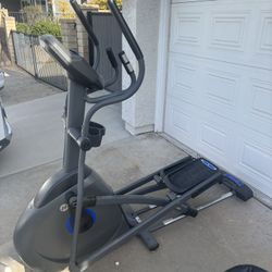 Horizon Fitness Elliptical Machine